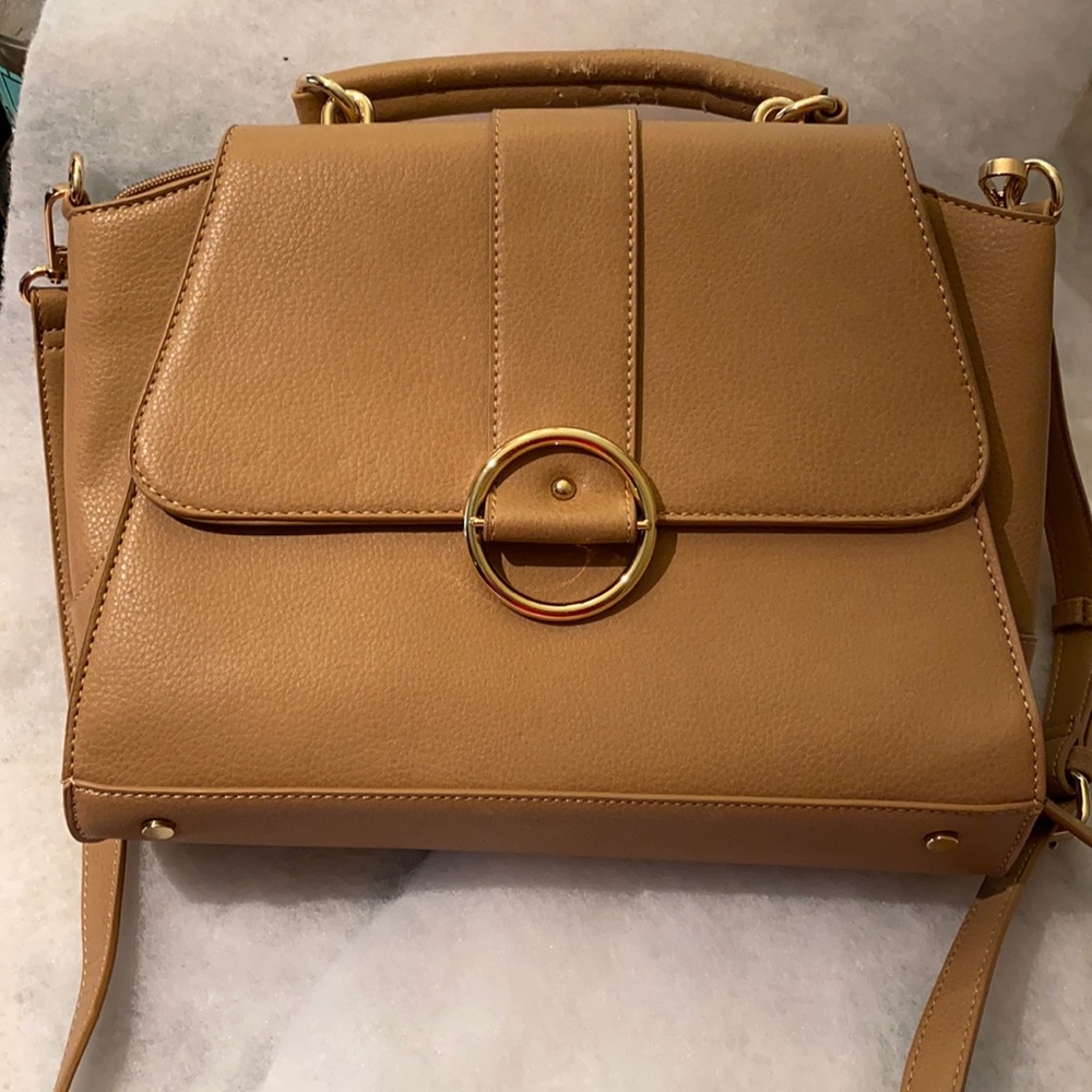 Kaari Shoulder bag in good condition